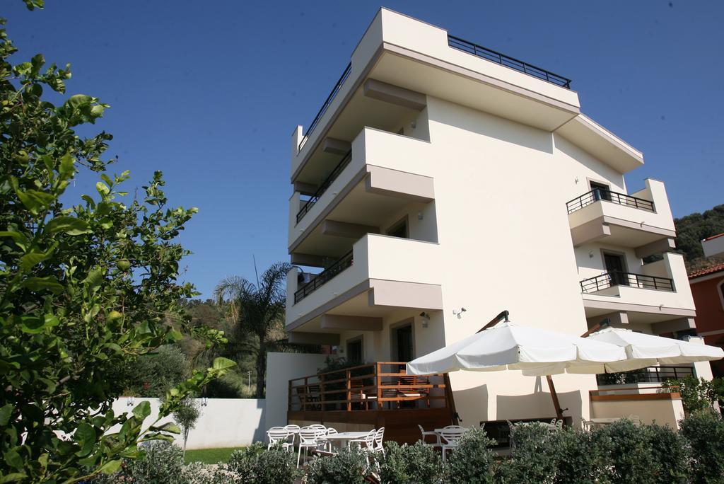 Le Formiche Bed and Breakfast Milazzo Exteriör bild